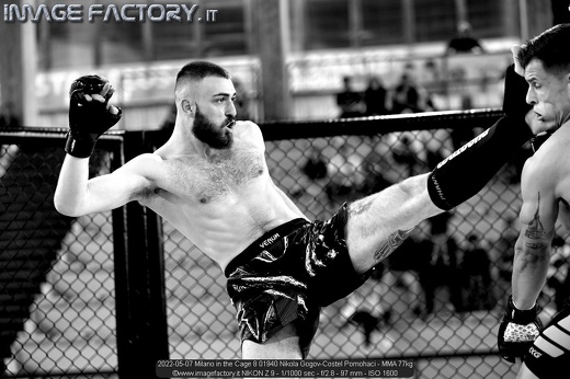 2022-05-07 Milano in the Cage 8 01940 Nikola Gogov-Costel Pomohaci - MMA 77kg